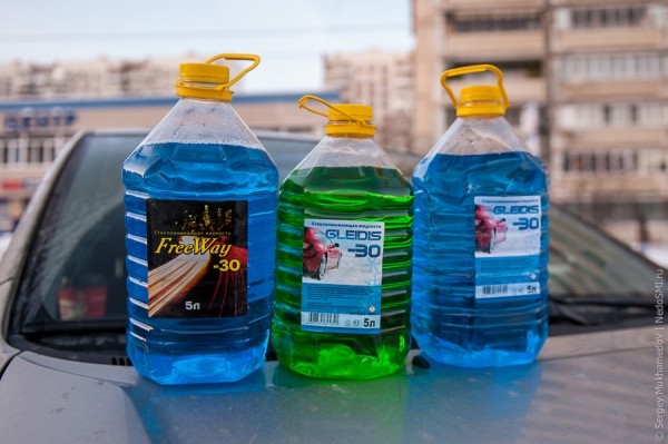 «Известия»: НАС попросит легализовать в РФ незамерзайку с метанолом