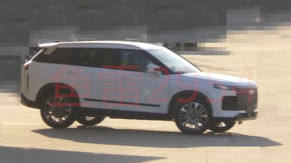 Компания CHERY тестирует кроссовер, похожий на Range Rover Evoque Компания CHERY тестирует кроссовер, похожий на Range Rover Evoque