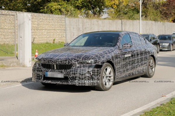 На Нюрбургринге заметили новую BMW 5-й серии На Нюрбургринге заметили новую BMW 5-й серии