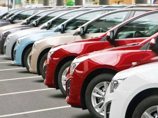 Российские автодилеры предвещают сокращение рынка на 50-70% по результатам 2022 года Российские автодилеры предвещают сокращение рынка на 50-70% по результатам 2022 года