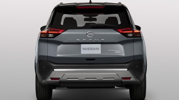 Новый Nissan X-Trail появился в России под другим именем Новый Nissan X-Trail появился в России под другим именем