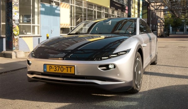 Солнцемобиль Lightyear 0: начало мелкосерийного производства Солнцемобиль Lightyear 0: начало мелкосерийного производства