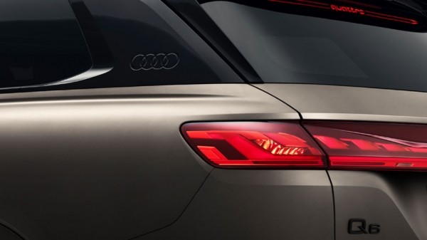 В РФ по параллельному импорту привезли самый большой кроссовер Audi В РФ по параллельному импорту привезли самый большой кроссовер Audi