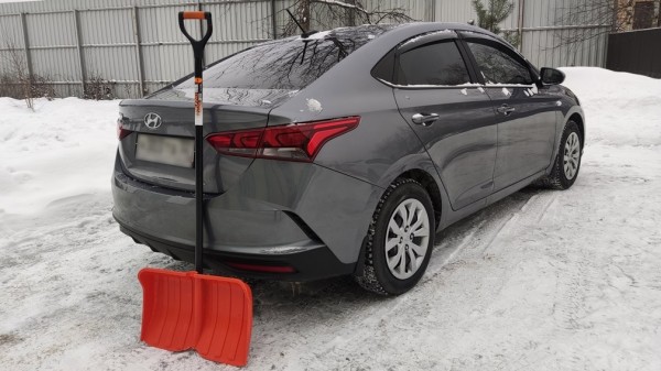 Особенности зимнего вождения: как быстро выбраться из сугроба Особенности зимнего вождения: как быстро выбраться из сугроба