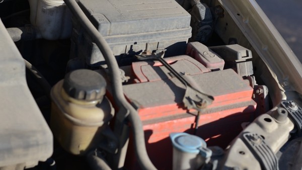 Стали известны последствия установки более ёмкой АКБ в машину