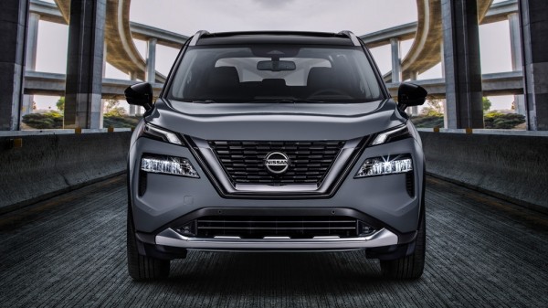 Новый Nissan X-Trail появился в России под другим именем Новый Nissan X-Trail появился в России под другим именем