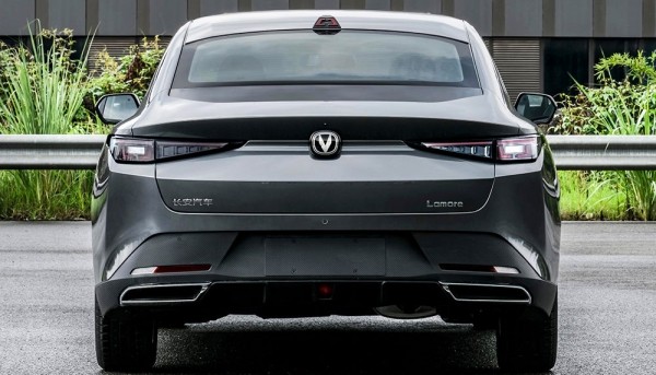 Представлен среднеразмерный седан Changan Lamore Представлен среднеразмерный седан Changan Lamore