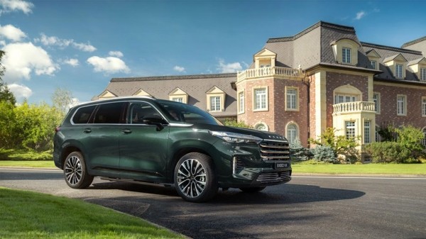 EXEED VX подешевел в России