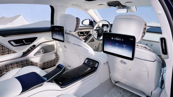 Mercedes-Benz представил новую спецверсию Майбаха