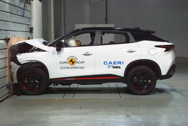 Дайджест дня: краш-тест Omoda C5, автомобиль года в Японии и другие события индустрии