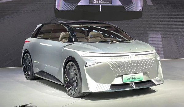 Дайджест дня: обновленный G-класс, премьеры Гуанчжоу и другие события индустрии Дайджест дня: обновленный G-класс, премьеры Гуанчжоу и другие события индустрии