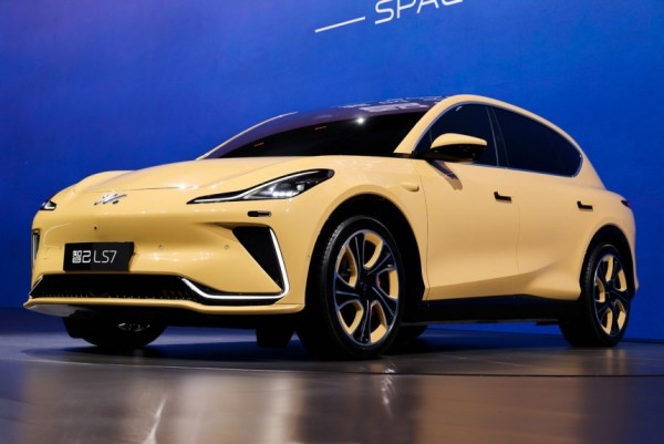 Кроссовер IM LS7: вторая премиум-модель концерна SAIC Кроссовер IM LS7: вторая премиум-модель концерна SAIC