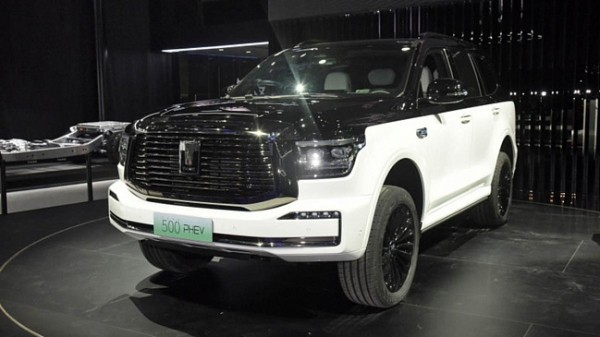 Антон Алиханов: в Калининградской области организуют эксперимент по ремоторизации старых автомашин Антон Алиханов: в Калининградской области организуют эксперимент по ремоторизации старых автомашин