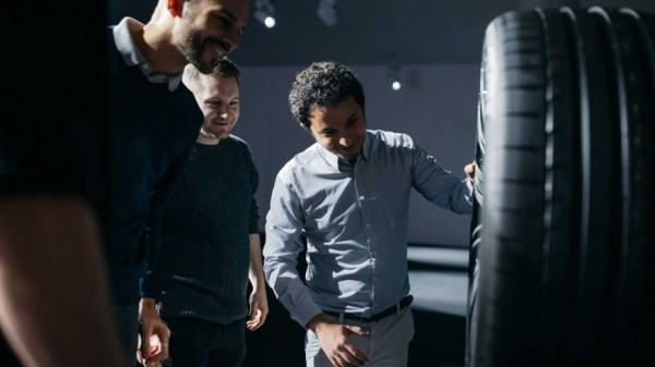 Audi будет использовании искусственный интеллект для создания колес Audi будет использовании искусственный интеллект для создания колес