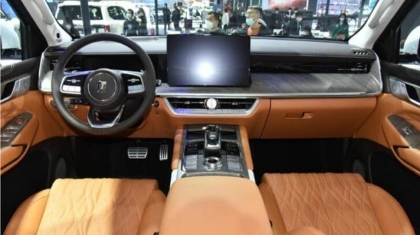 Автоконцерн Great Wall представил гибридную версию Tank 500 на автосалоне в Китае Автоконцерн Great Wall представил гибридную версию Tank 500 на автосалоне в Китае