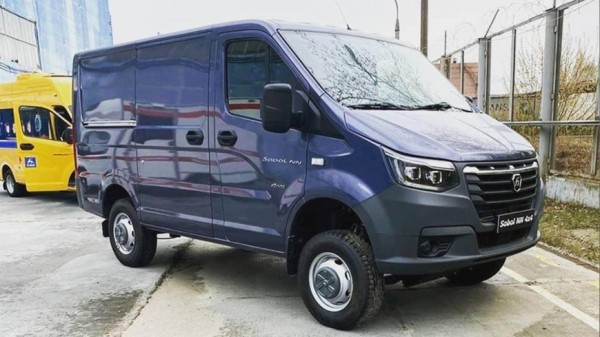 Автозавод «ГАЗ» приступил к реализации нового фургона ГАЗ «Соболь-NN» по цене от 2,7 млн рублей