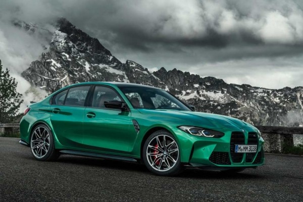 BMW сделала гигантскую решетку радиатора для автосалона в Токио BMW сделала гигантскую решетку радиатора для автосалона в Токио