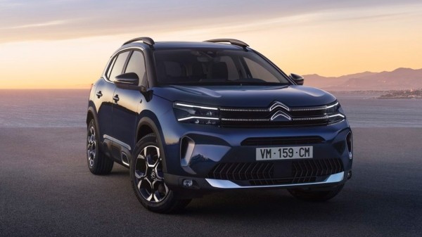 В России начались продажи обновленного кроссовера Citroen C5 Aircross