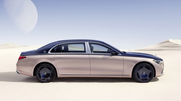 Mercedes-Benz представил новую спецверсию Майбаха