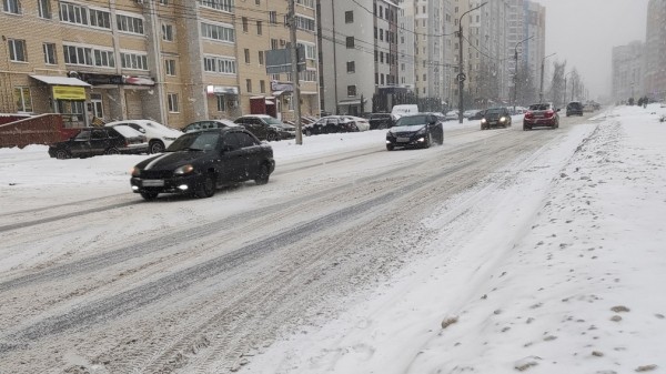 Инструктор назвал приемы, которые помогут уверенно управлять автомобилем на опасной дороге Инструктор назвал приемы, которые помогут уверенно управлять автомобилем на опасной дороге