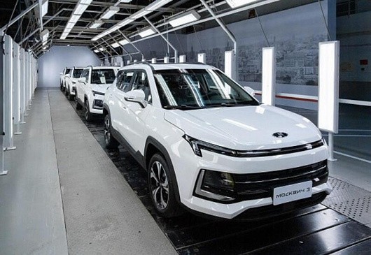 Компания BMW празднует двухмиллионный выпуск BMW 7-Series на заводе в Дингольфинге Компания BMW празднует двухмиллионный выпуск BMW 7-Series на заводе в Дингольфинге