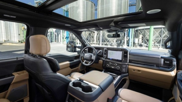 Компания Ford может представить "заряженный" пикап Ford Super Duty Raptor 