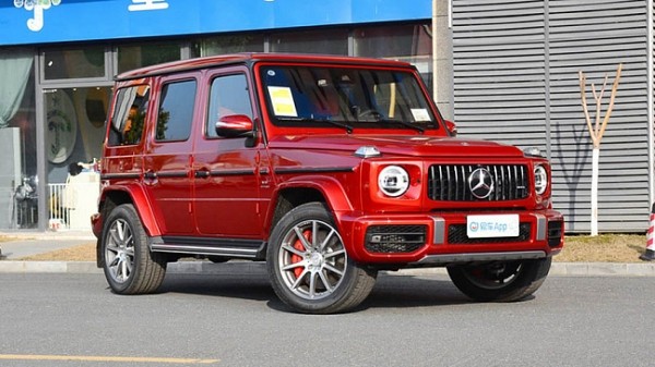 Компания Mercedes представила свой первый грузовой автомобиль 1899 года выпуска