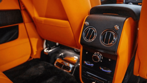 На продажу выставлен изготовленный на заказ Rolls-Royce Cullinan за 45 млн рублей 