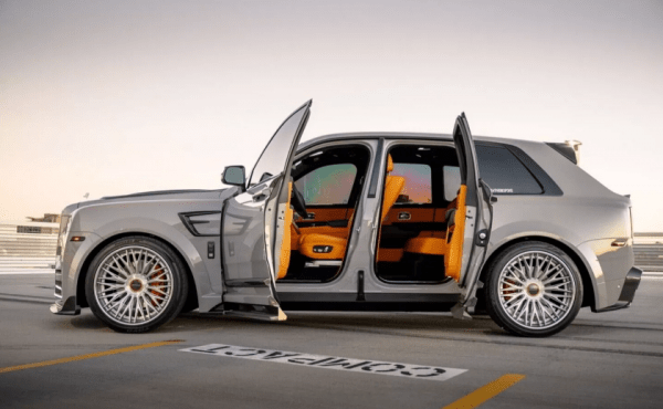 На продажу выставлен изготовленный на заказ Rolls-Royce Cullinan за 45 млн рублей 