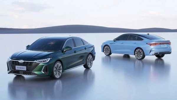 Новый седан Chery Arrizo 8 получил версию с мощным мотором Новый седан Chery Arrizo 8 получил версию с мощным мотором