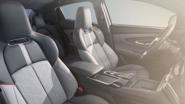 В России появился новый кроссовер Changan UNI-T В России появился новый кроссовер Changan UNI-T