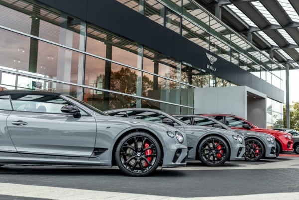 Дайджест дня: статистика роскоши, Hyundai с разворотом на месте и другие события индустрии Дайджест дня: статистика роскоши, Hyundai с разворотом на месте и другие события индустрии