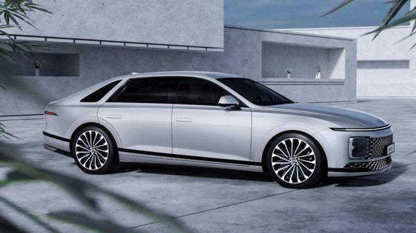 Новый Hyundai Grandeur появился в России: известны цены Новый Hyundai Grandeur появился в России: известны цены