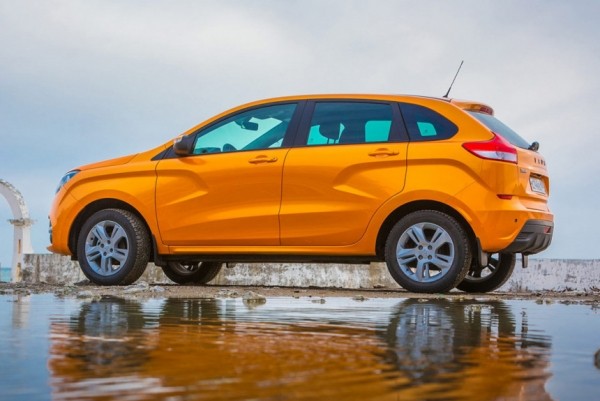 Дайджест дня: конец Лады XRAY, анонс фирмы Changan и другие события индустрии