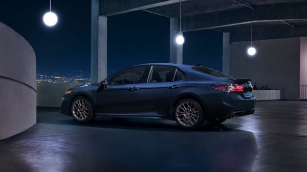 В России появятся новые седаны  Toyota Camry