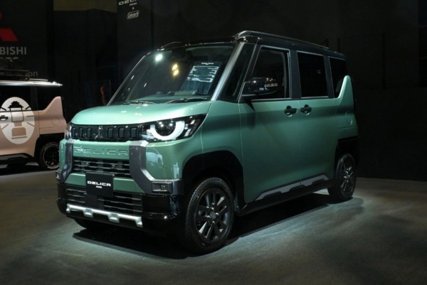 Представлен микровэн повышенной проходимости Mitsubishi Delica Mini