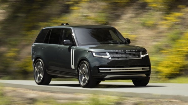 Россияне выбрали главную автомобильную новинку 2022 года