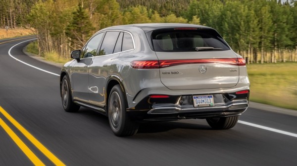 В России начались продажи большого электрокроссовера Mercedes-Benz EQS SUV: известны цены В России начались продажи большого электрокроссовера Mercedes-Benz EQS SUV: известны цены