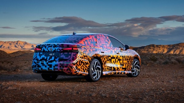 Volkswagen анонсировал дебют нового электрического седана ID.7 на выставке CES