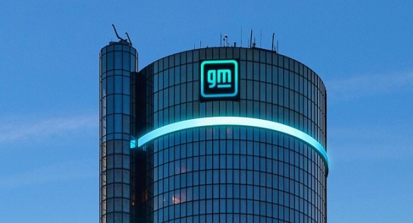 GM подал патент на лобовое стекло с технологией дополненной реальности 