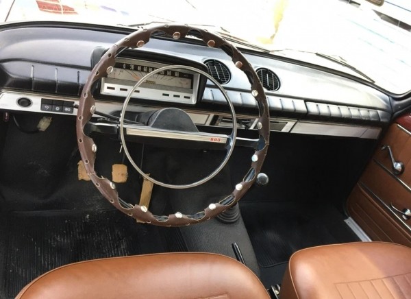 На «Авто.ру» появился в продаже 50-летний универсал ВАЗ-2102 за 3 млн рублей На «Авто.ру» появился в продаже 50-летний универсал ВАЗ-2102 за 3 млн рублей