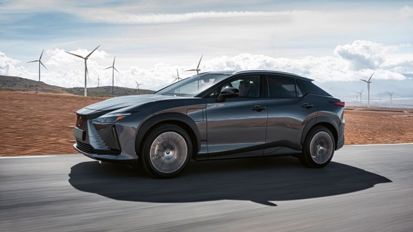Новые электрические кроссоверы Lexus RZ стали доступны для приобретения в России в январе 2023 года Новые электрические кроссоверы Lexus RZ стали доступны для приобретения в России в январе 2023 года
