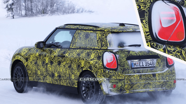 Обновление моделей BMW добавляет новую функциональность цифрового ключа и удаленную парковку