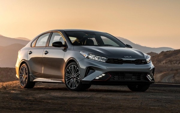 Составлен ТОП-5 моделей-бестселлеров Kia на российском рынке Составлен ТОП-5 моделей-бестселлеров Kia на российском рынке