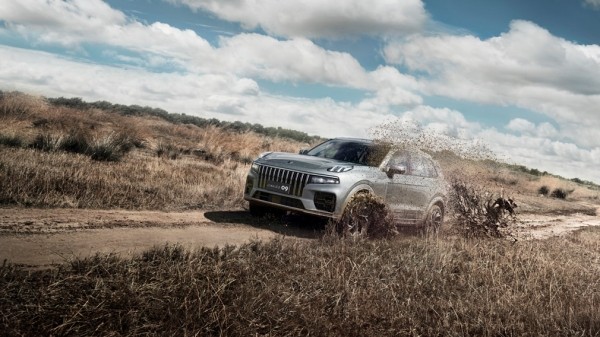 В России начались продажи новых кроссоверов Lynk & Co 09 из КНР стоимостью 4,3 млн рублей