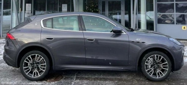 В Россию по параллельному импорту ввезли кроссовер Maserati Grecale GT за 11,5 млн рублей