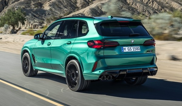 Кроссоверы BMW X5 M и X6 M стали медленнее после обновления Кроссоверы BMW X5 M и X6 M стали медленнее после обновления