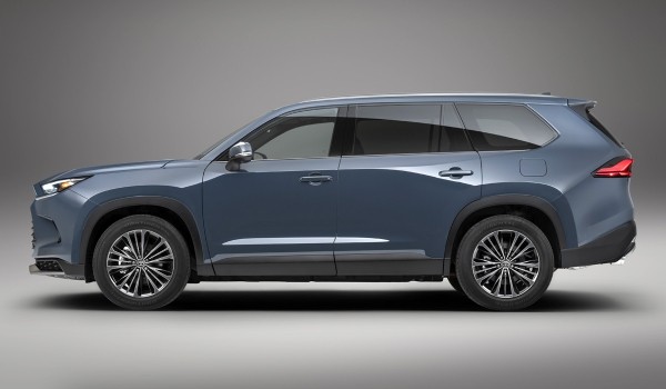 Представлен большой кроссовер Toyota Grand Highlander Представлен большой кроссовер Toyota Grand Highlander