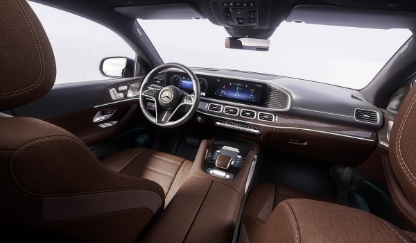 Семейство Mercedes-Benz GLE обновлено в полном составе Семейство Mercedes-Benz GLE обновлено в полном составе