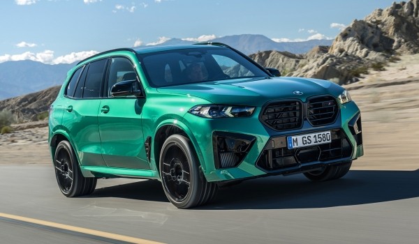 Кроссоверы BMW X5 M и X6 M стали медленнее после обновления Кроссоверы BMW X5 M и X6 M стали медленнее после обновления